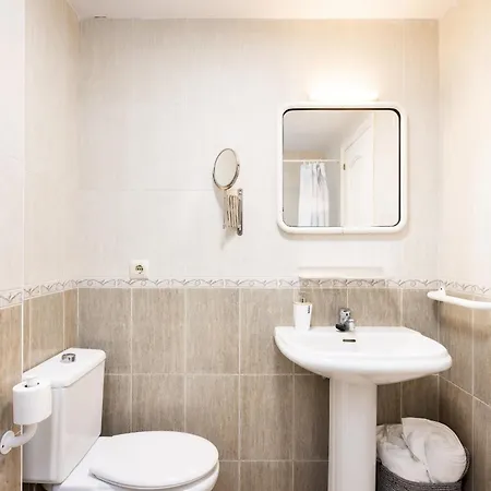 アパート Home2book Sunny Coastal Getaway