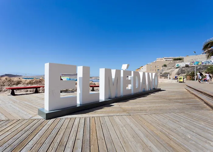 Home2book Sunny Coastal Getaway *