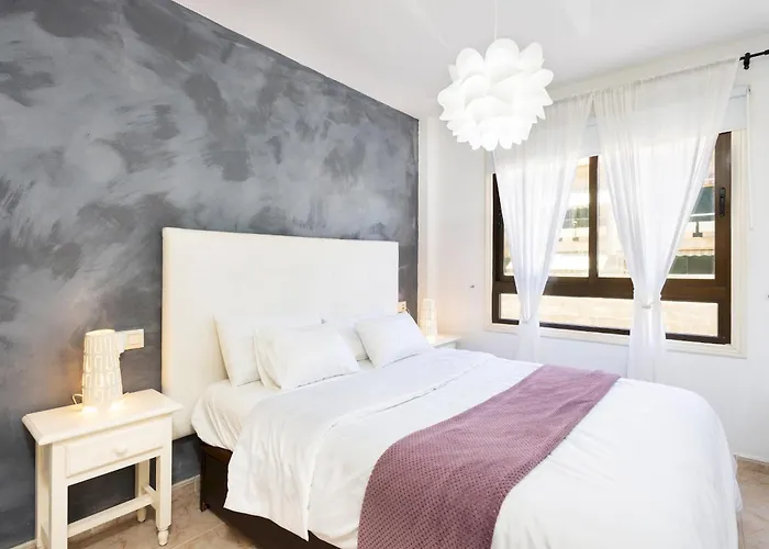 Apartment Home2book Sunny Coastal Getaway