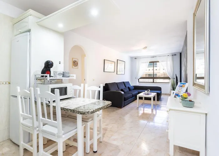 Home2book Sunny Coastal Getaway Apartament *